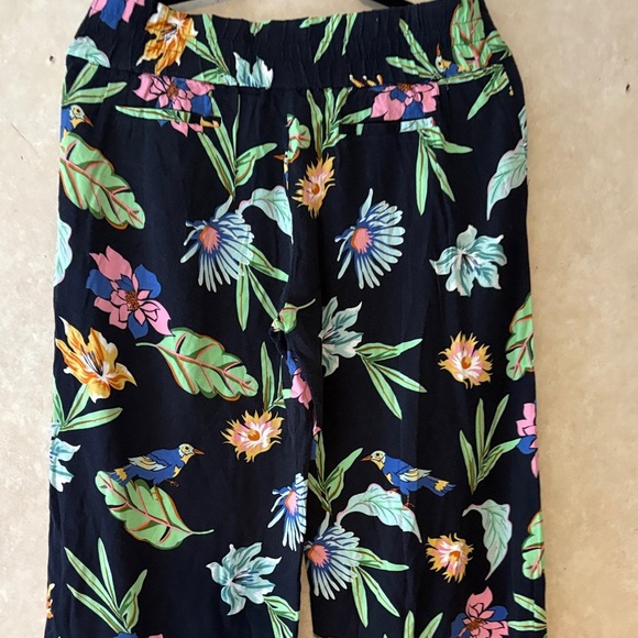 Floral Wide-Leg Pants - Picture 7 of 9